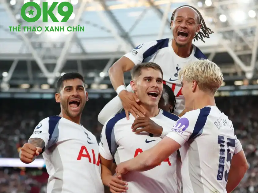 Tottenham sẽ gặp một đối thủ khó chịu ở vòng đầu tiên (Ảnh: ESPN)
